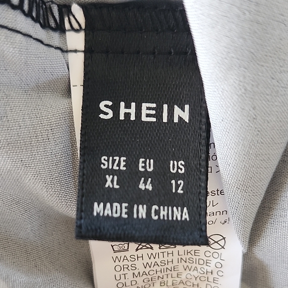 Black and White Floral Midi Dress V Neck Flutter Sleeve XL - Picture 7 of 7